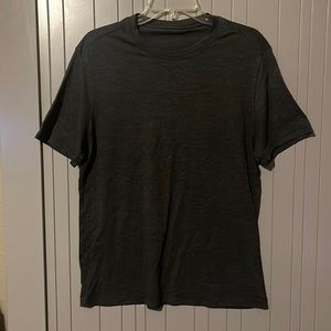 Men’s lululemon shirt